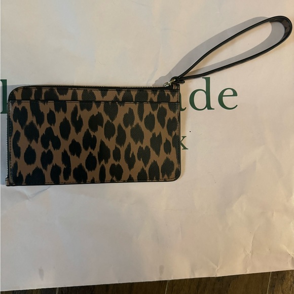 Kate Spade Lucy Wristlet - Picture 4 of 6